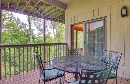 Mountain Air House | Deck & Game Room: Blue Ridge Mountain Home!