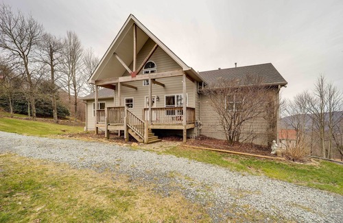 Sugar Mountain House | Deck, Grill & Fire Pit: Sugar Mountain Retreat!