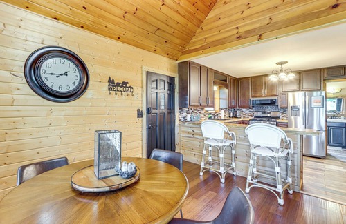 Mineral Bluff Cabin | Deck, Panoramic Views: Serene Mineral Bluff Cabin!