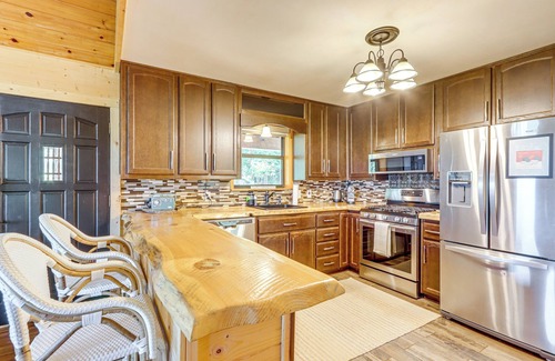 Mineral Bluff Cabin | Deck, Panoramic Views: Serene Mineral Bluff Cabin!