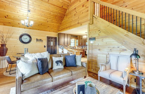 Mineral Bluff Cabin | Deck, Panoramic Views: Serene Mineral Bluff Cabin!