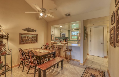 Pagosa Springs Condo | Deck Pet-Friendly Treehouse Condo: Cozy, Great Location, Mountain Views, Near Dining & Hot Springs