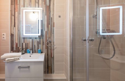 Le Puy-en-Velay Apartment | ★ Deco ★ City centre ★ Easy Parking ★ WIFI ★