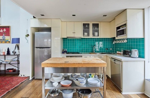 Melbourne Central Business District Apartment | Deco Loft on Russell Street