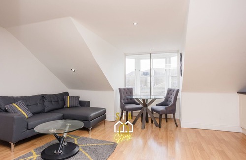 Central Aberdeen Apartment | Dee Retreat 5 - SJA Stays - Modern 1 Bed Apart
