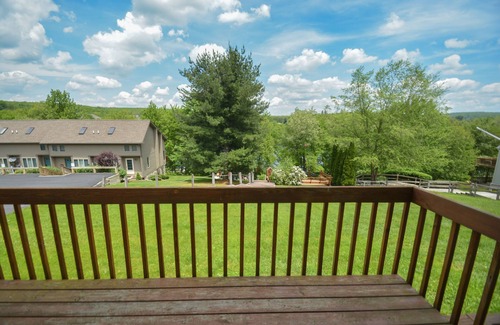 McHenry House | Deep Creek Village 29 | Walk to Wisp Resort