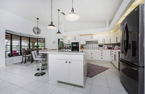 Port Charlotte Villa | Deep discount Jan 2026 waterfront heated pool villa.amazing views