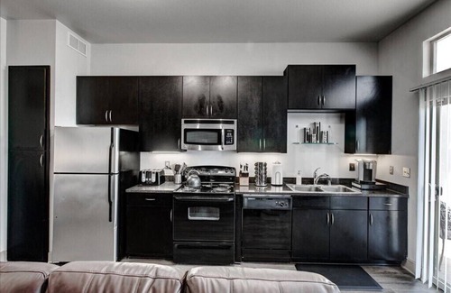 Old East Dallas Apartment | Deep Ellum - Studio Apartment - W/D - WiFi