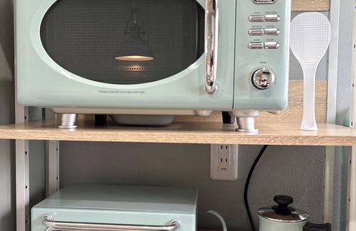 Nishinari House | Deep Osaka! B runway 2 minutes from the station! Ideal location for sightseeing in Namba & USJ Osaka! Up to 10 people are allowed at the same price.