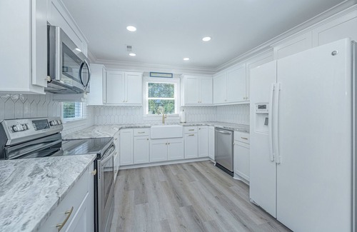 Edisto Island House | DEEP WATER Newly Renovated Waterfront Home-Wren's Nest