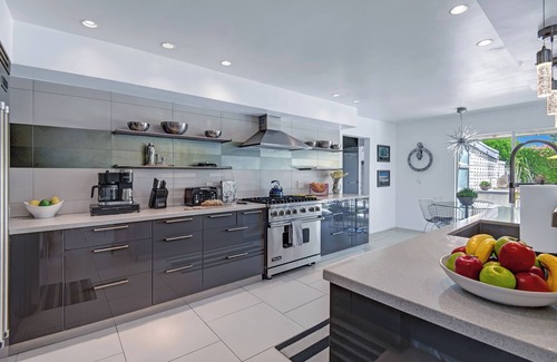 Deep Well Ranch House | Deepwell Dream Home - Modern Luxury, Close to Everything, Amazing Location