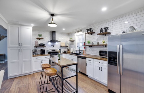 Long Pond House | Deer Creek Hideaway 3 BR, Hot Tub, Fire Pit, Game Room,