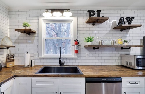 Long Pond House | Deer Creek Hideaway 3 BR, Hot Tub, Fire Pit, Game Room,