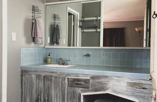 Eureka Springs Historic District Apartment | Deer Hollow Cottage at Tradewinds