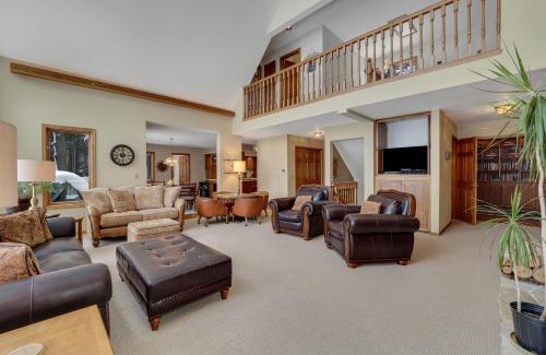 Boyne City House | Deer Lake Retreat