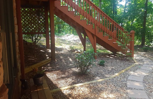 Marion County Cabin | Deer Run Cabin Suite