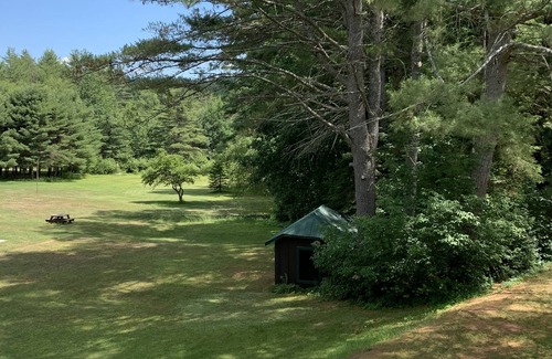 Chestertown Cabin | Deer Run, pool, steps from Loon Lake