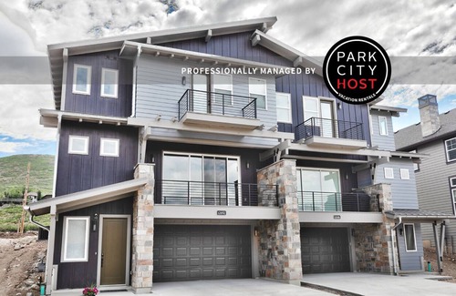 Hideout House | Deer Springs Townhome - Jordanelle & Deer Valley Views! Private Hot tub!