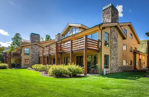 Deer Valley House | Deer Valley Pet Friendly Hot Tub, Cabin Vibes, Great Views!