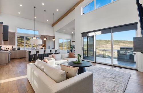 Park City House | Deer Valley Ski | Yoga Room | Theater Room | Hot Tub