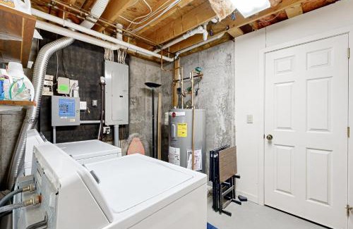 West Hartford House | Deere Run 10C