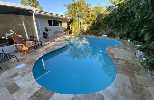 Deerfield Beach House | Deerfield Beach House and Poolnhttps:/my.matterport.com/show/?m=6txjncxb5Lo
