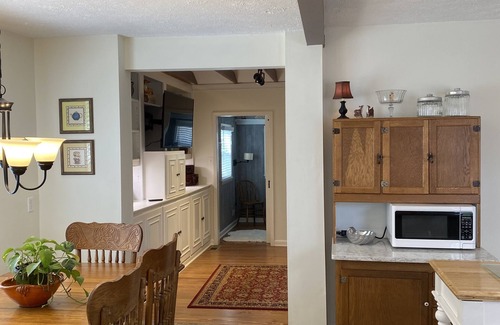 Toccoa House | Deerfield Cottage where one can often see DEER in both the front and back.
