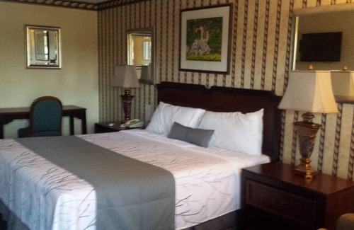 Madison Hotel | Deerwood Inn and Madison Campground