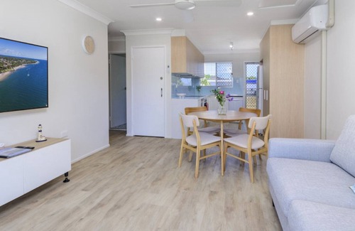 Bongaree Apartment | Deja Blue Across from the Water
