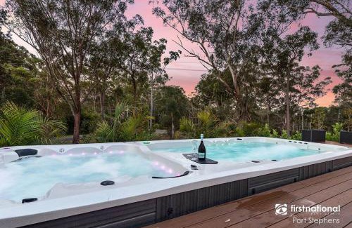 Anna Bay House | Deja Blue