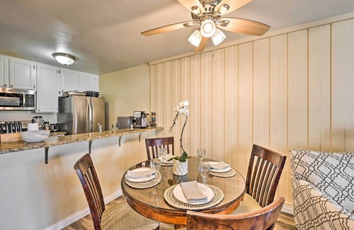 Townsite Condo | 'Deja Blue' Oceanside Condo on Beach w/Pools!