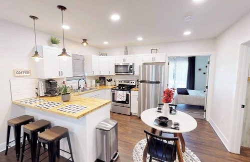 Wichita House | Delano Delight is the perfect place for anyone wanting to get an ideal Wichita experience
