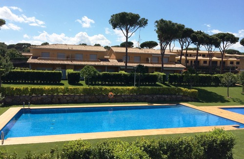 Pals House | Delicious, luxeus holiday with beach and golf course, seven people + baby