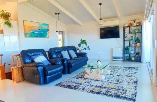 Hilltop House | Delight in Birch-Lake View Holiday Home