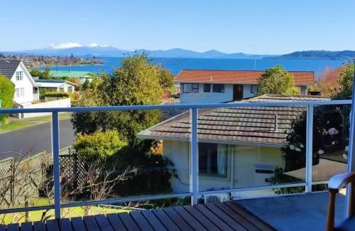 Hilltop House | Delight in Birch-Lake View Holiday Home