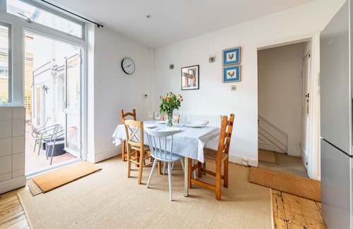 Munster Apartment | Delightful 2 Bed Fulham Apt Nr the River Thames
