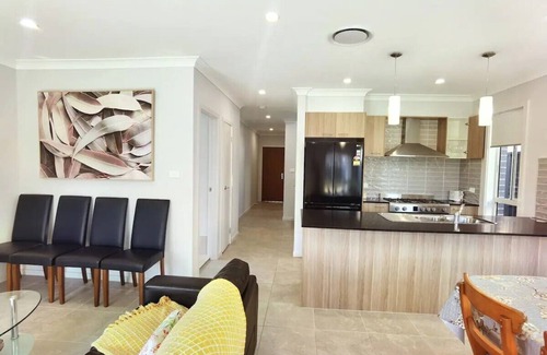 Bardia House | Delightful 2-level home in Bardia