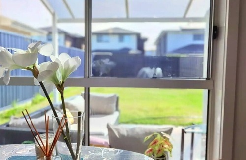 Bardia House | Delightful 2-level home in Bardia