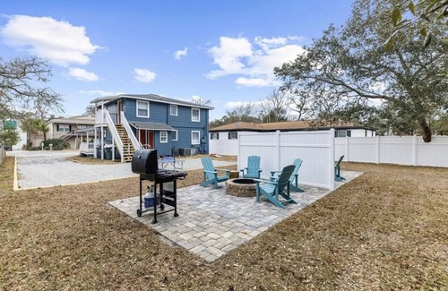 Windy Hill House | "Delightful 2BR duplex: ocean steps away, close to attractions."