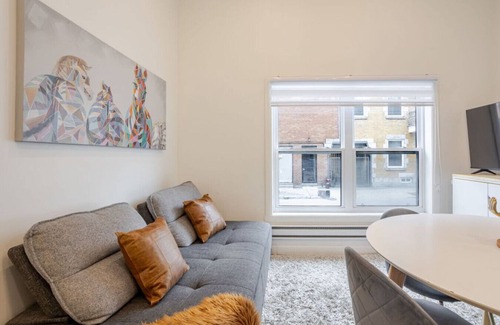 Ville-Marie Apartment | Delightful 2BR in Gay Village & Downtown