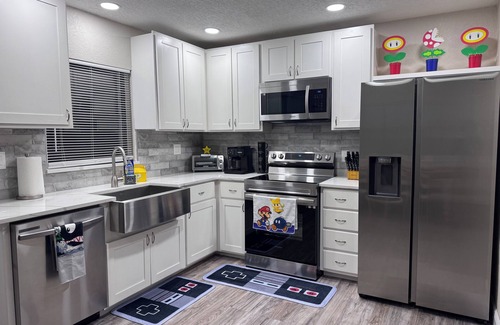 Tangelo Park House | Delightful 3-bedroom house with AC in Orlando.