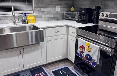 Tangelo Park House | Delightful 3-bedroom house with AC in Orlando.
