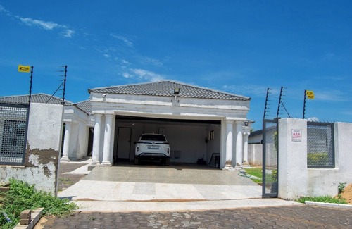Phalaborwa Apartment | Delightful 4-bedroom apartment with AC in Phalaborwa