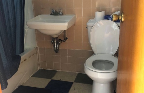East Durham Hotel | Delightful Apartment in the Mountains East Durham with AC, Dogs Friendly 2 max