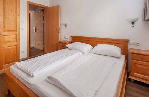Jochberg Apartment | Delightful Apartment in Jochberg with Balcony