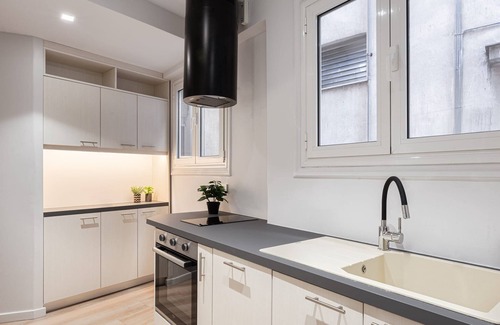 Athens City Centre Villa | Delightful Athens Apartment | 2 Bedrooms | Apartment Shoi | Perfect Place for.