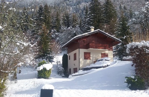 Le Biot Ski Chalet | Delightful Chalet, village location, garden, parking, views and WiFi