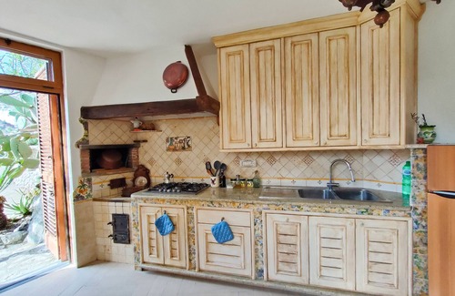 Schiazzano Cottage | Delightful cottage surrounded by greenery, within walking distance of the village. Country Style.