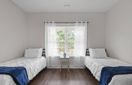 Lookout Valley Neighborhood Association House | Delightful Cottage