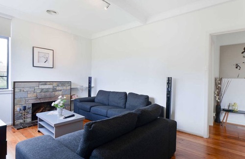 Bellfield House | Delightful, Cozy & Modern House
